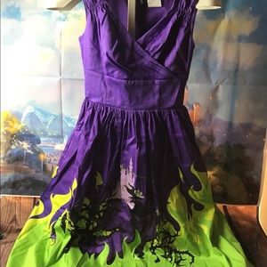 Disney Dress shop Sleeping Beauty Maleficent XS - NWT